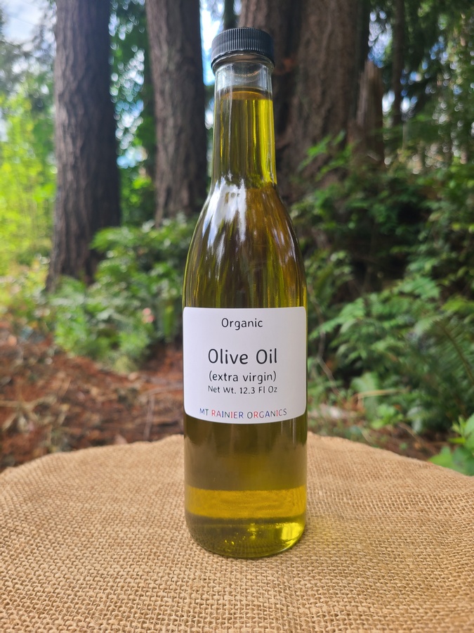 Organic olive oil